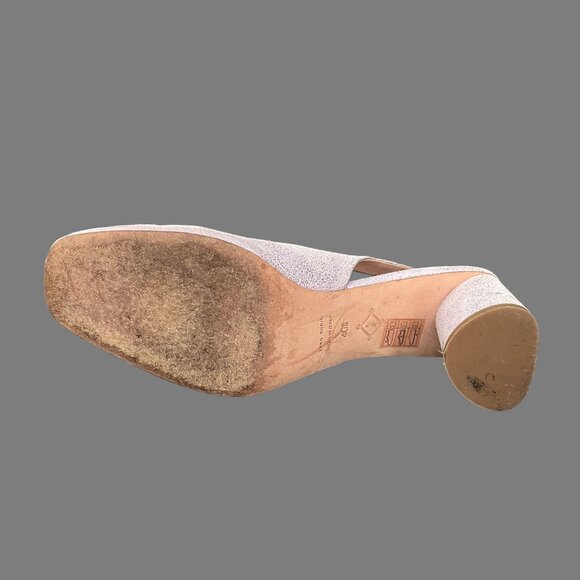 KK DODDS Genevieve - Peonia - Picture 4 of 13